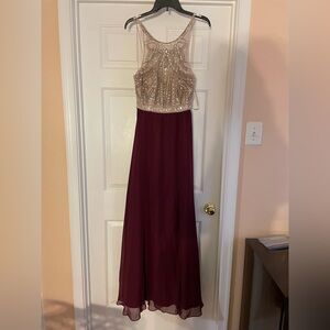 Chic Burgundy and Gold Maxi Dress
